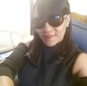 Meet your Posher, Sharon